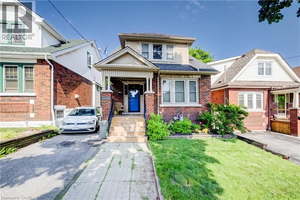 Property Photo:  282 Province Street South  ON L8K 2L7 