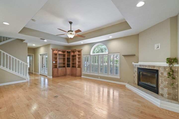 Property Photo: 543 Shelter Cove Drive FL 32459