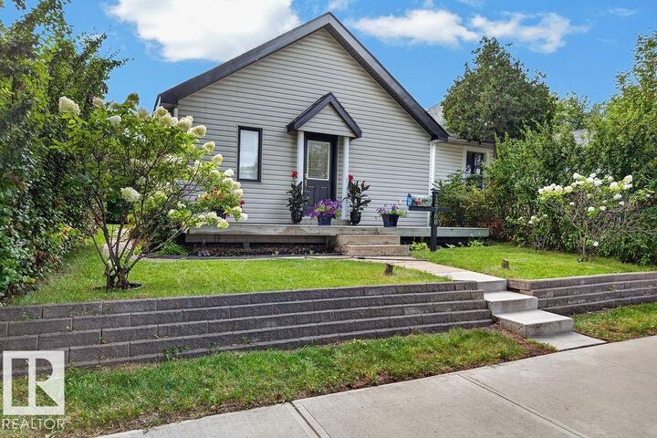 Property Photo:  12768 118 Street NW  AB T5E 5K8 