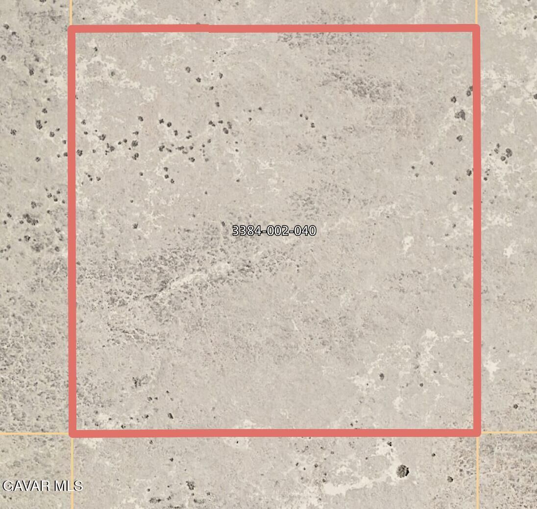 Property Photo:  Vic Avenue I12 52 Ste Street  CA 93535 