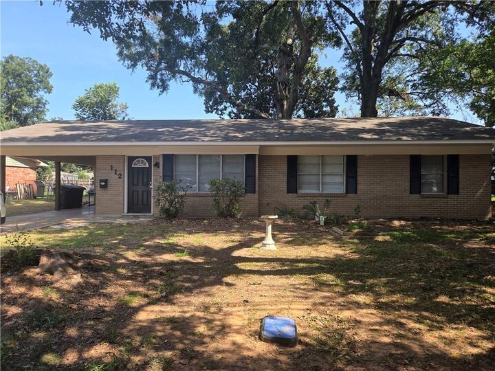 Property Photo:  112 Royal Street  LA 71457 