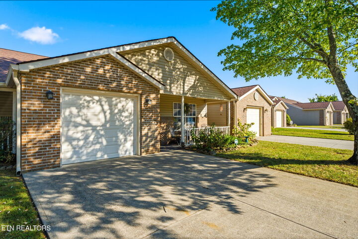 Property Photo:  10017 Gate Post Way  TN 37931 