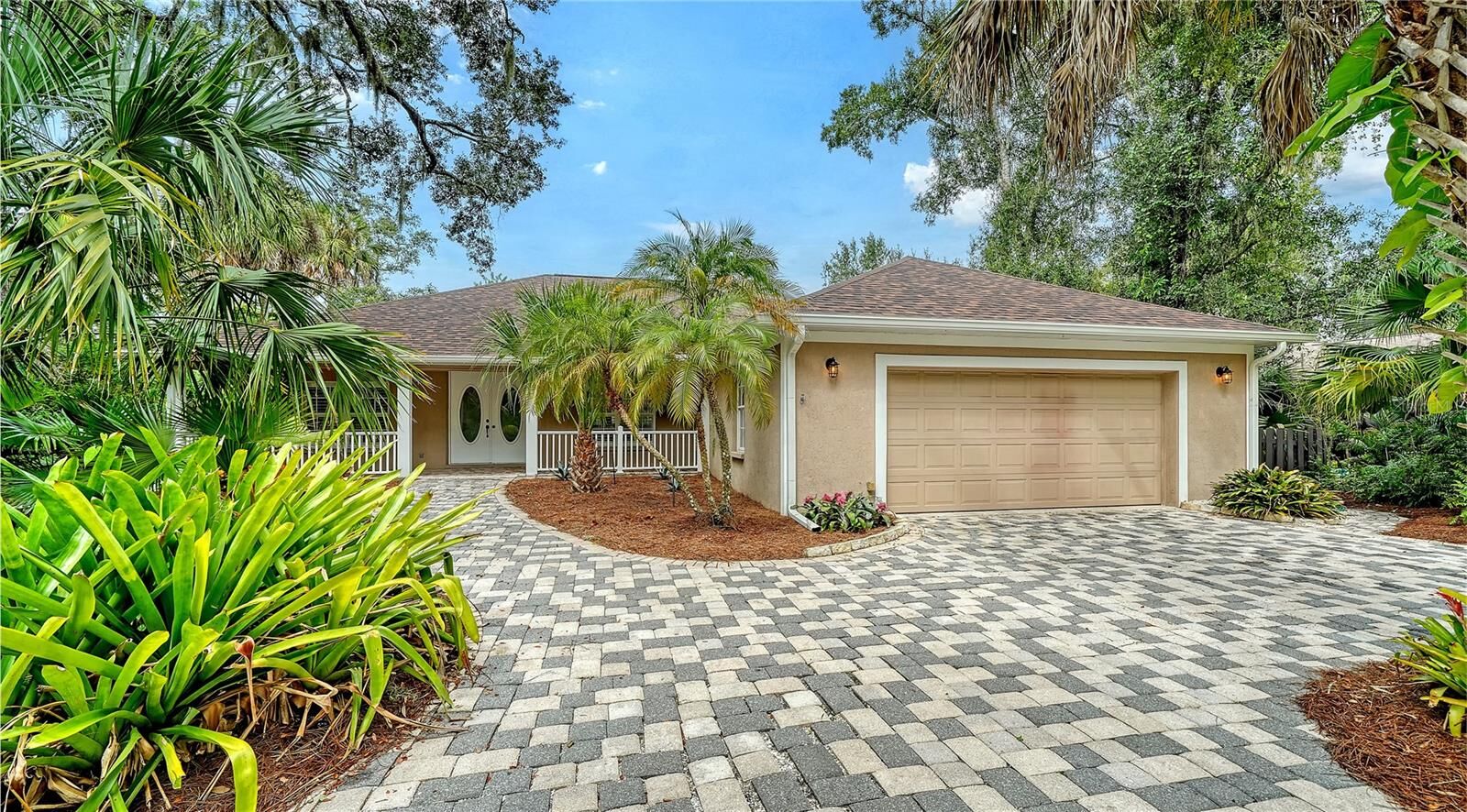 Property Photo: 2166 Sylvan Lea Drive FL 34240