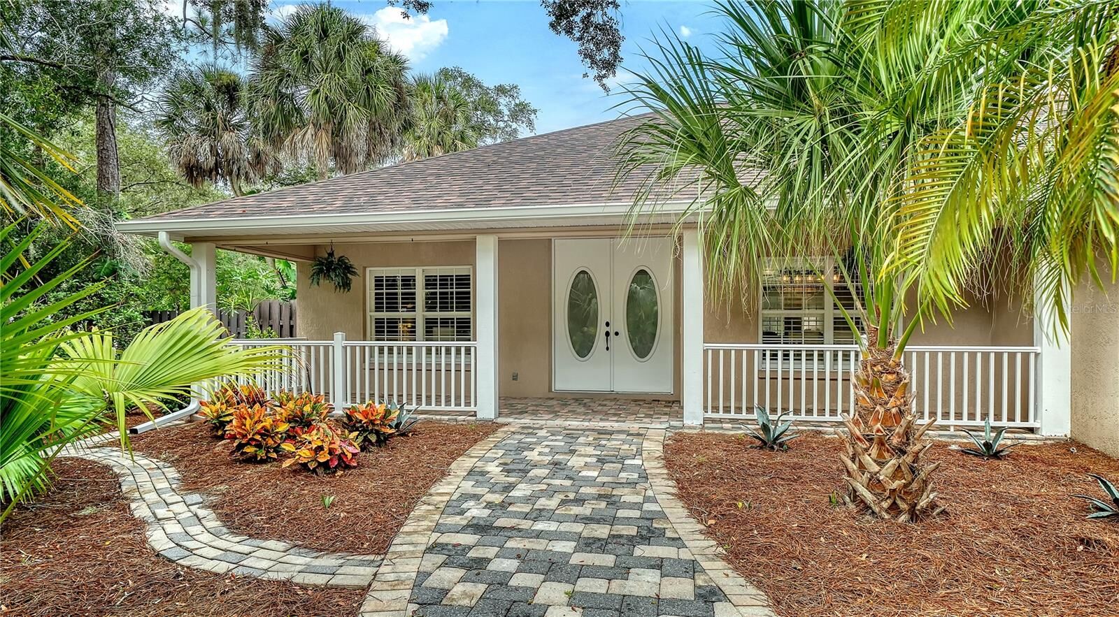 Property Photo:  2166 Sylvan Lea Drive  FL 34240 