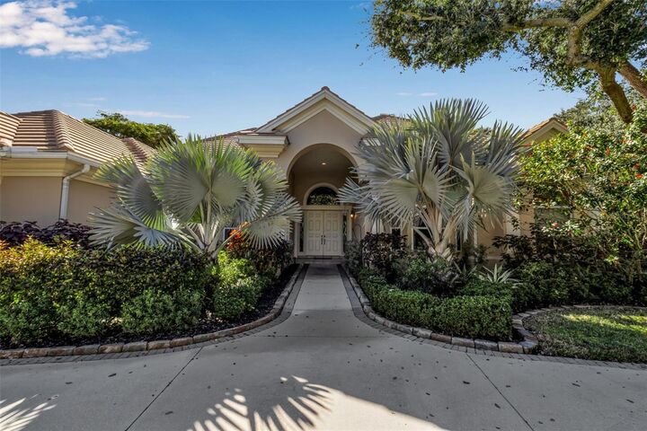 Property Photo: 362 Macewen Drive FL 34229