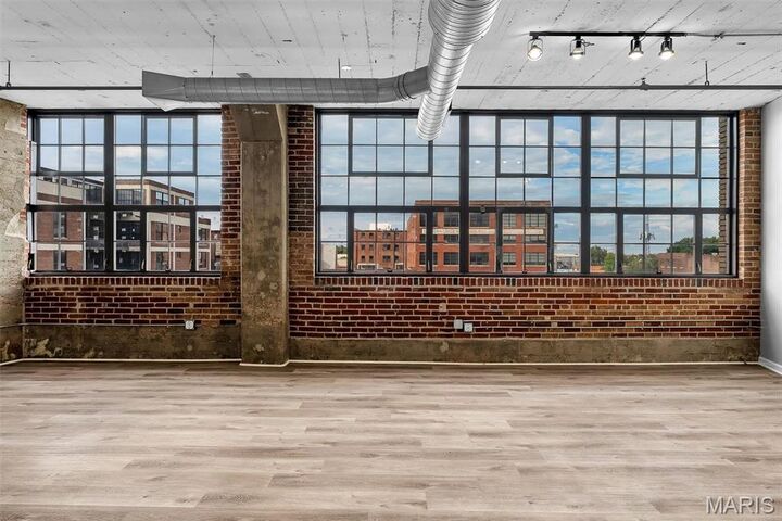 Property Photo: 2020 Washington Avenue 501 MO 63103