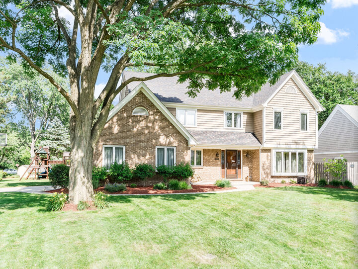 Property Photo:  0S415 Madison Street  IL 60190 
