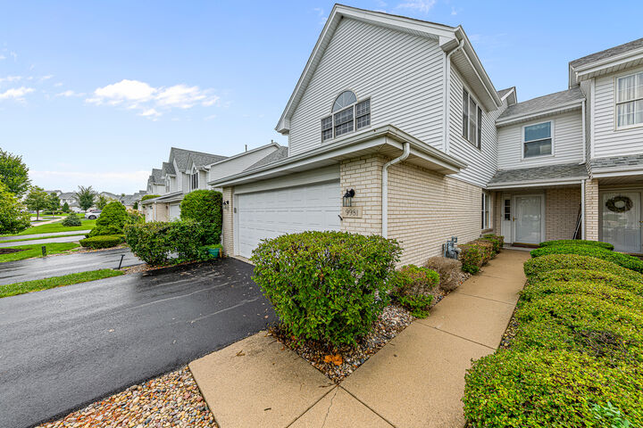 Property Photo:  9981 Constitution Drive  IL 60462 