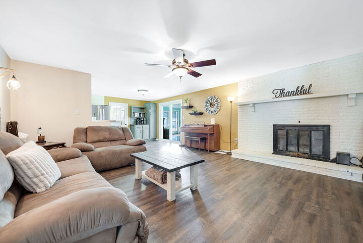 Property Photo:  5074 Oakridge Drive  IL 60964 