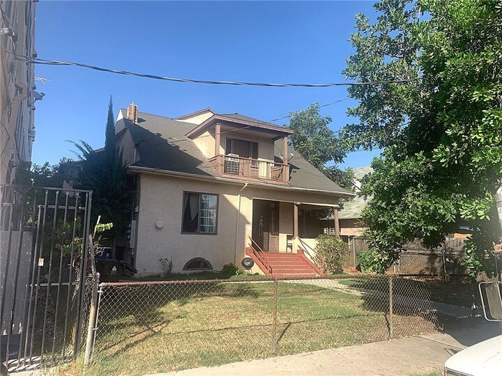 Property Photo:  1835 W 12th  CA 90006 