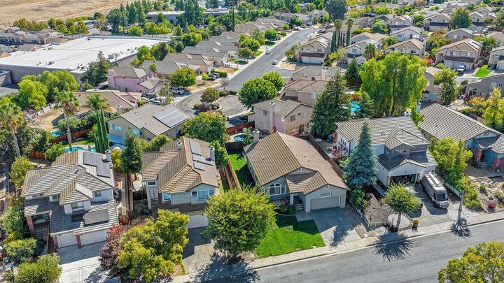 Property Photo:  2329 Mark Twain Drive  CA 94531 
