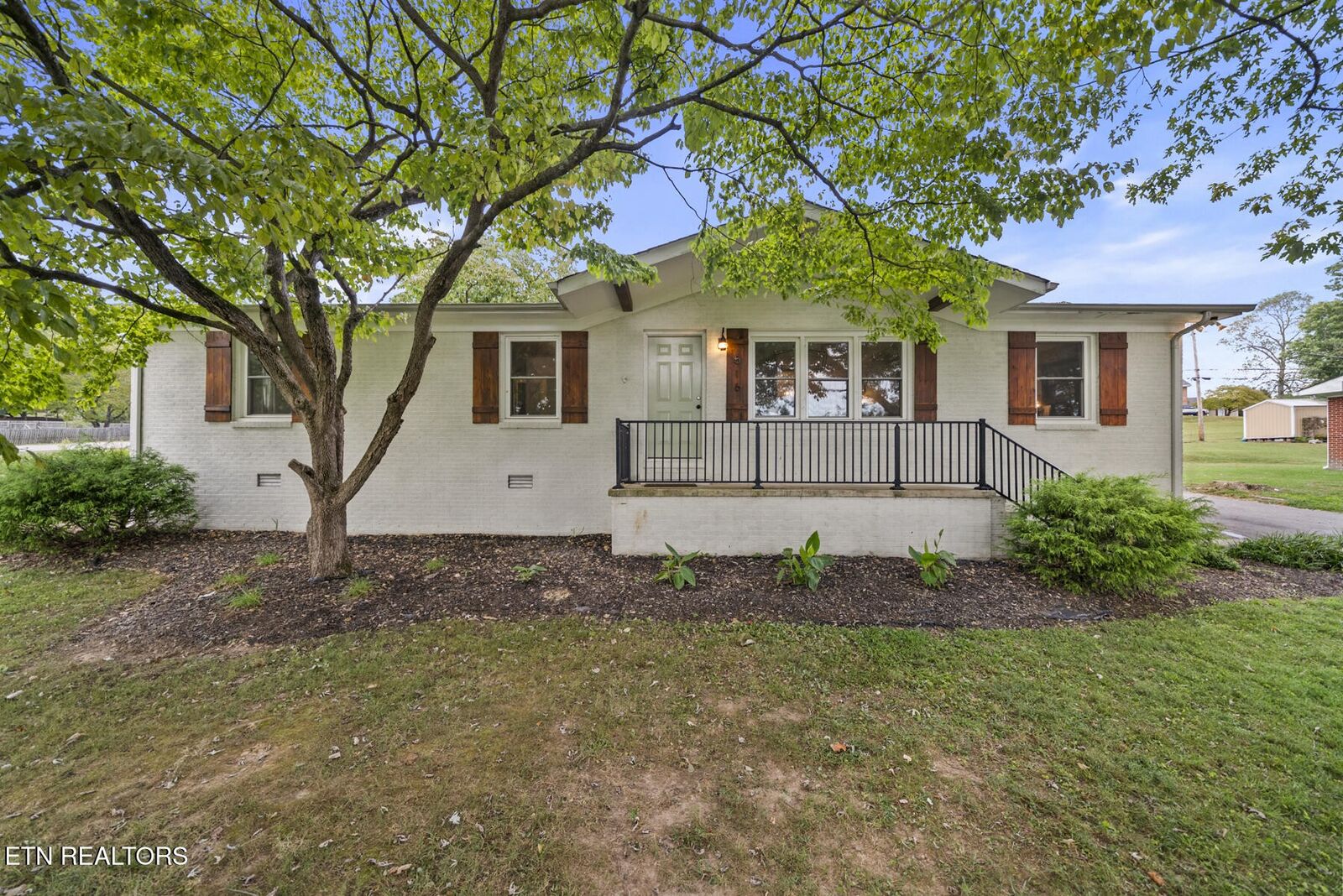 Property Photo:  516 Madison Ave  TN 38583 
