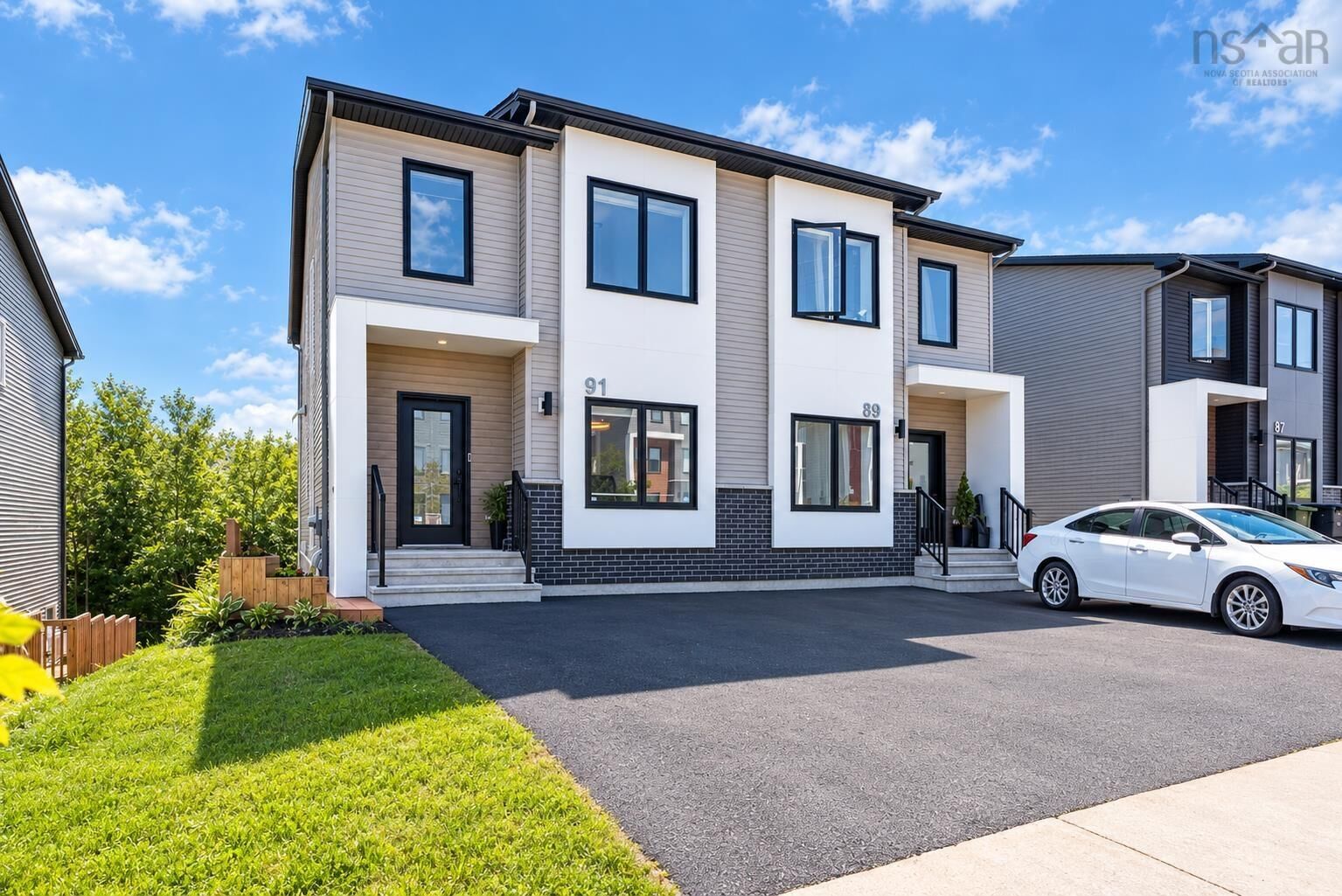 Property Photo:  91 Honeygold Drive  NS B3R 0G3 