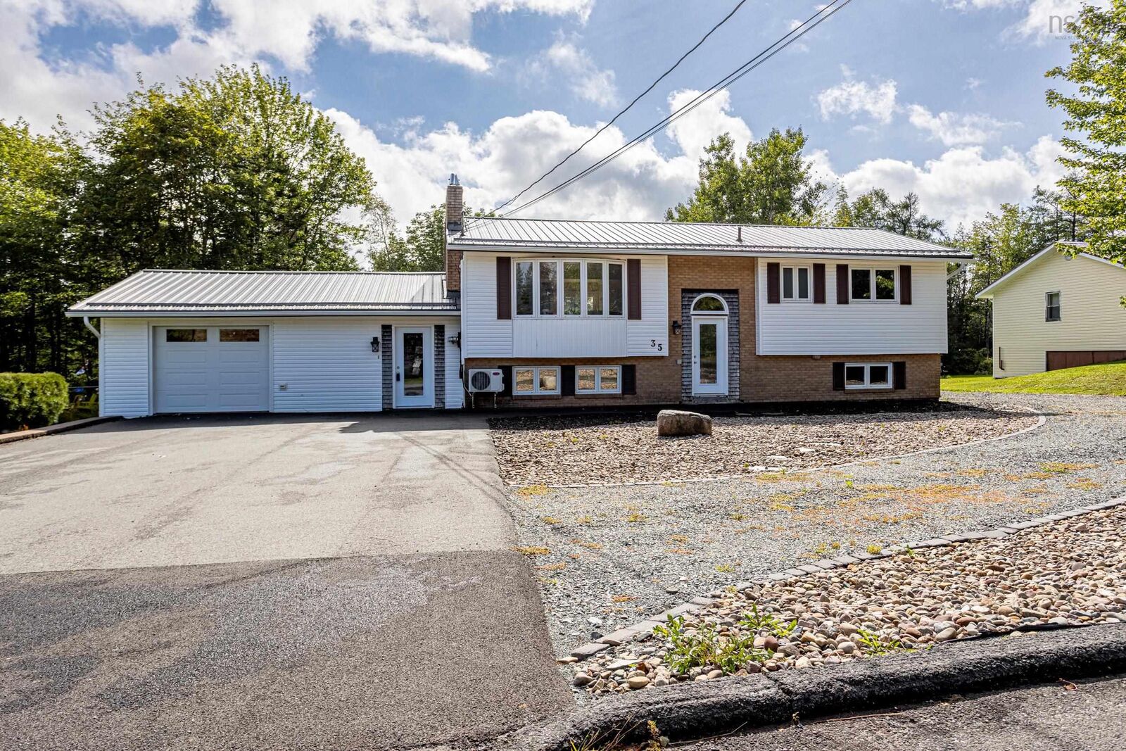 Property Photo:  35 Ernest Avenue  NS B4G 1C1 