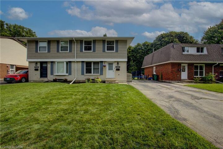 Property Photo: 426A Dunvegan Drive ON N2K 2C7