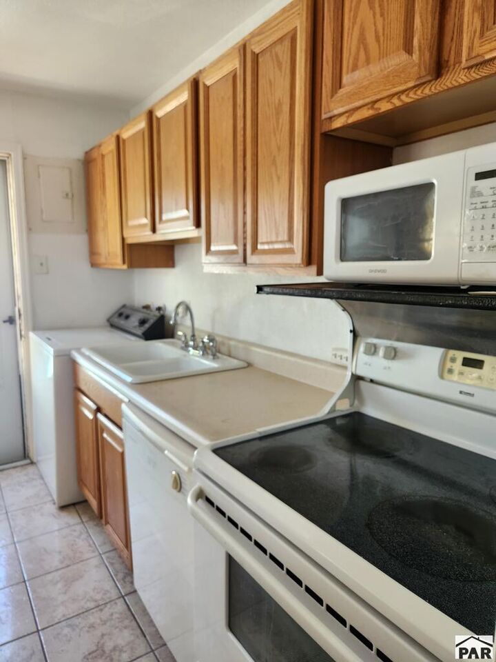 Property Photo: 2930 San Isabel Ave CO 81008