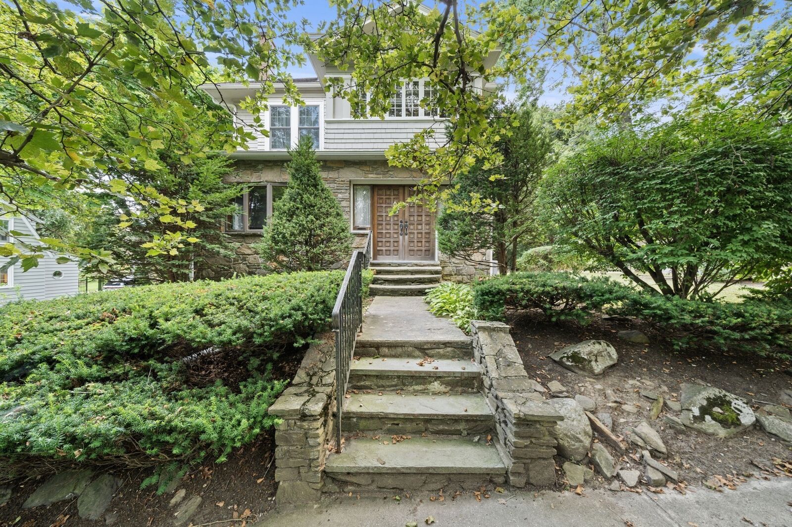 Property Photo: 11 Roseland Road 1 MA 01609