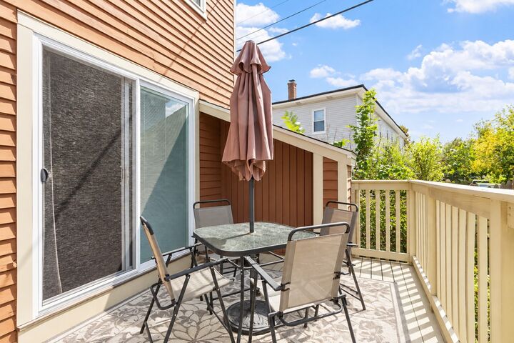 Property Photo:  19 Sudbury St 19  MA 01754 