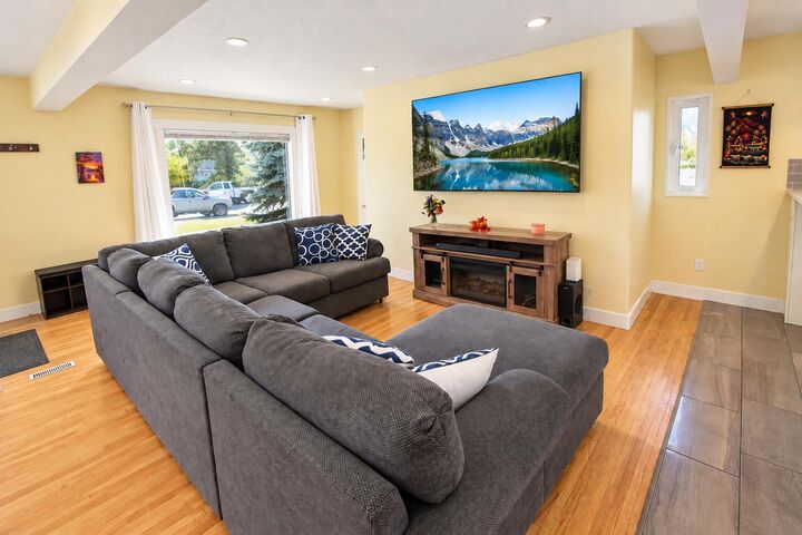Property Photo: 4118 36 Street AB T4N 0S8