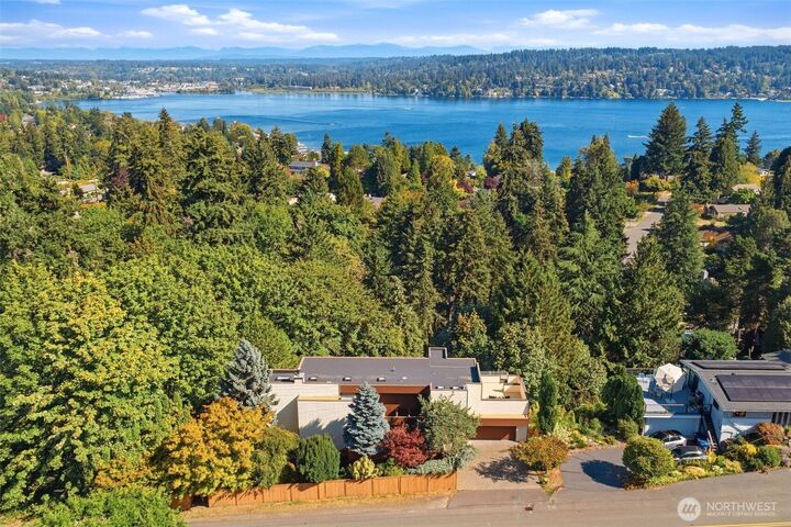 Property Photo: 16328 35th Avenue NE WA 98155