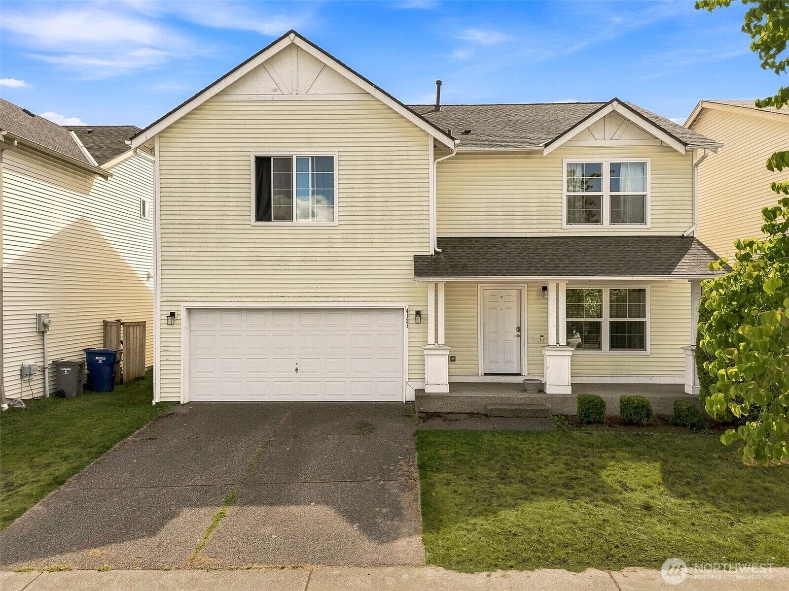 Property Photo: 4121 S 331st Place WA 98023