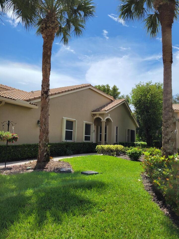 Property Photo: 7073 Torrey Pines Circle FL 34986