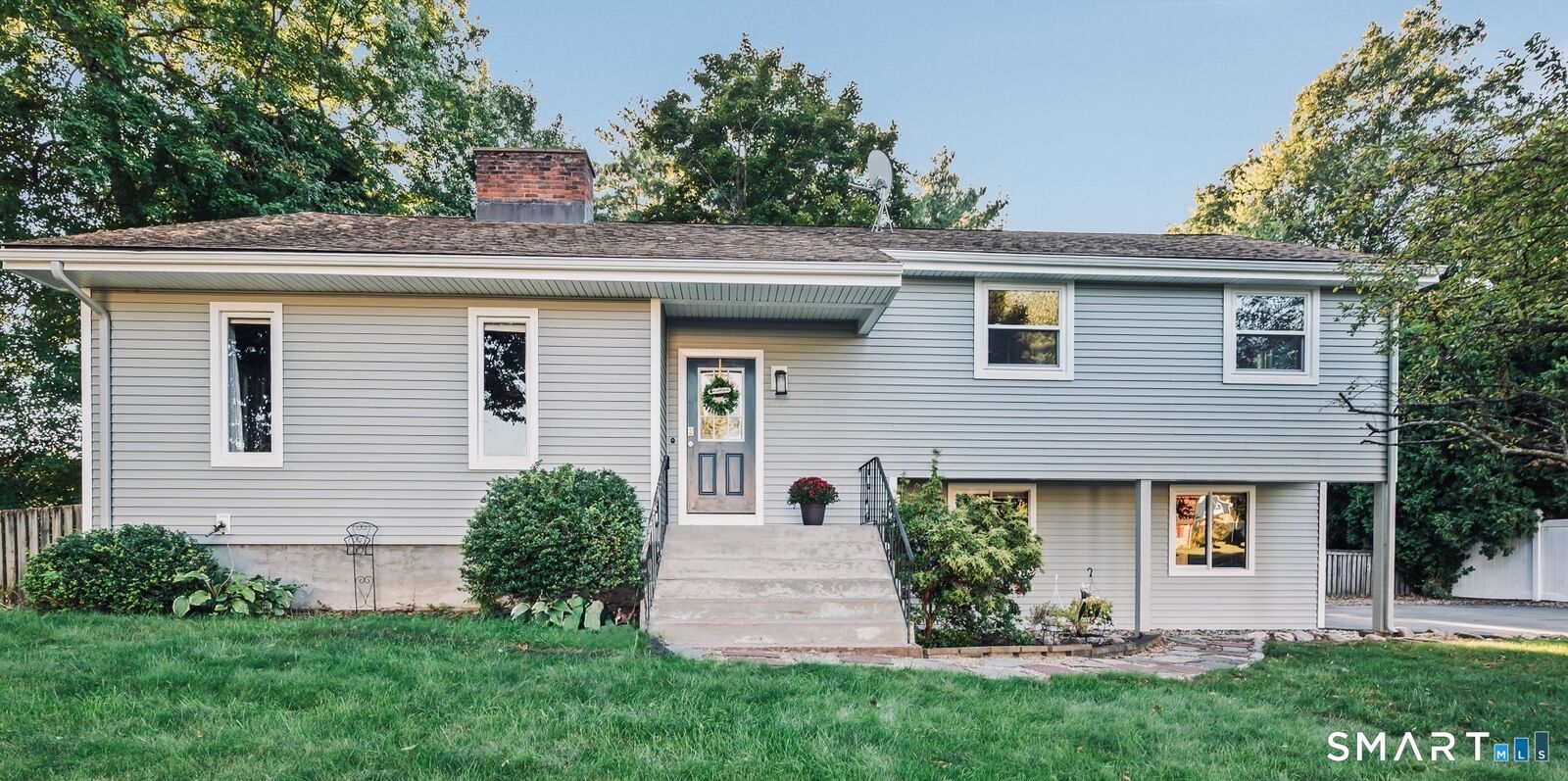 Property Photo: 31 Oxford Drive CT 06033