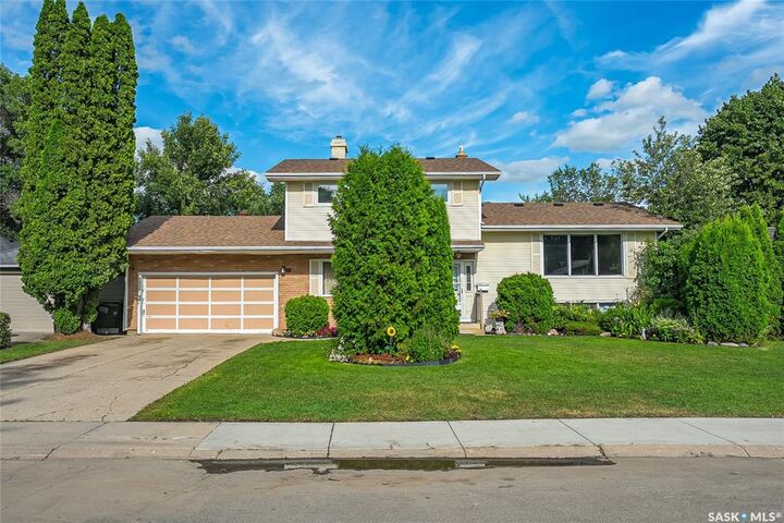 Property Photo: 15 Harvard Crescent SK S7H 3R2