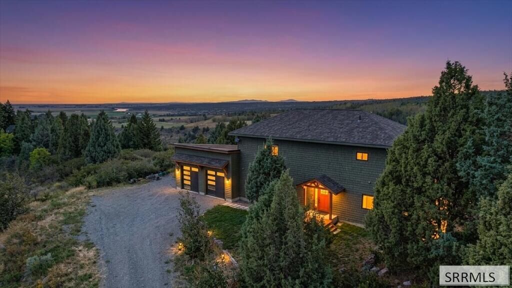 Property Photo:  1699 Mountain Laurel Drive  ID 83420 