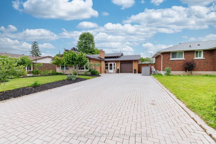 Property Photo:  14 Stanley Street  ON L2M 1S6 