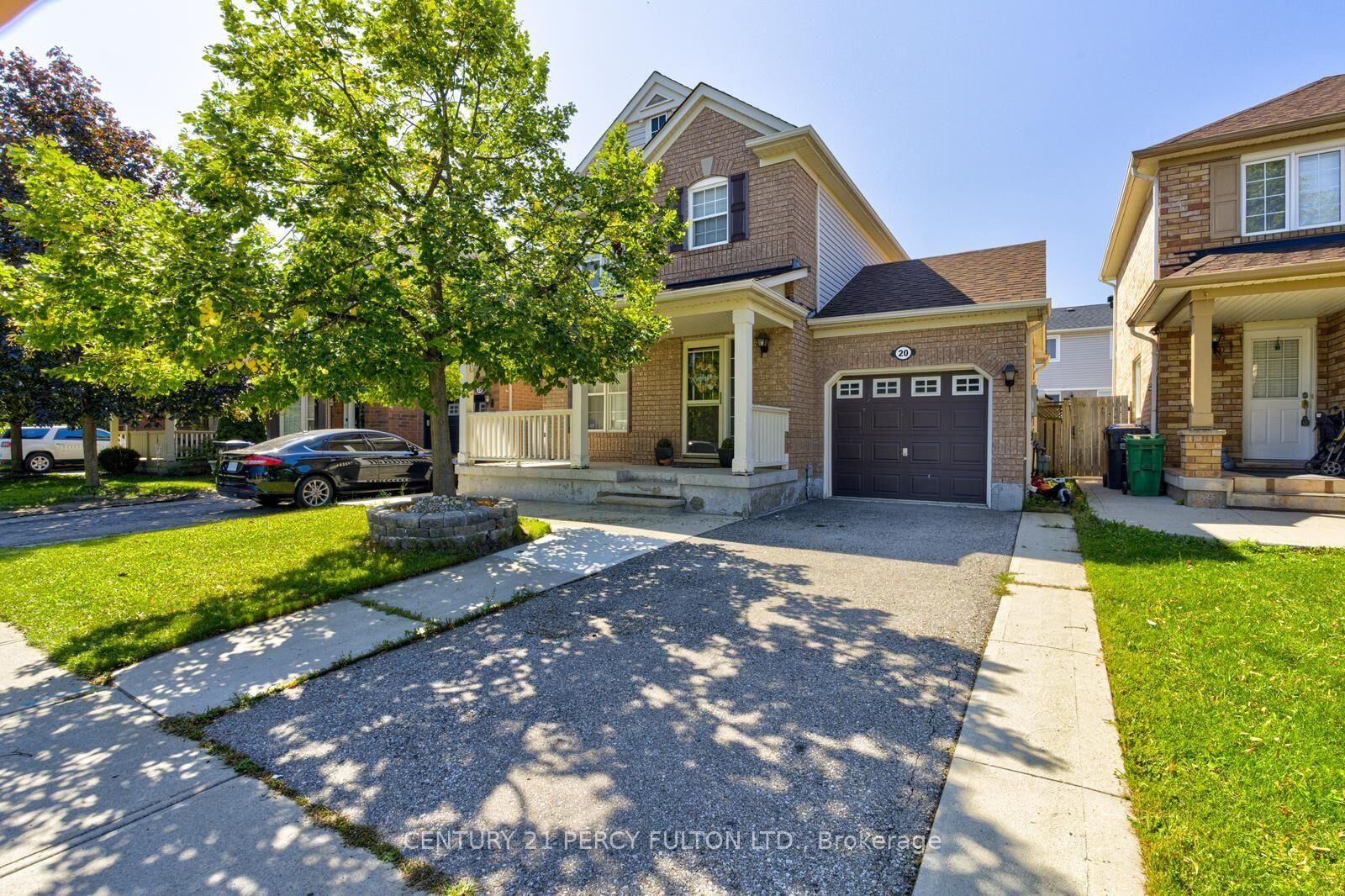 Property Photo: 20 Orangegrove Drive ON L7A 3N4
