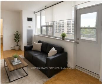 Property Photo:  171 Erskine Avenue 704  ON M4P 2L6 