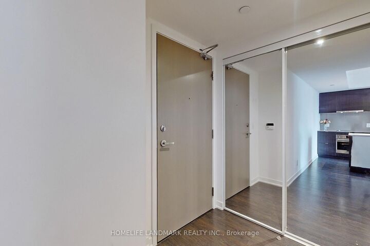 Property Photo:  100 Harbour Street 3405  ON M5J 0B5 