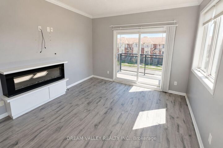 Property Photo:  3075 Thomas Street 310  ON L5M 0M4 