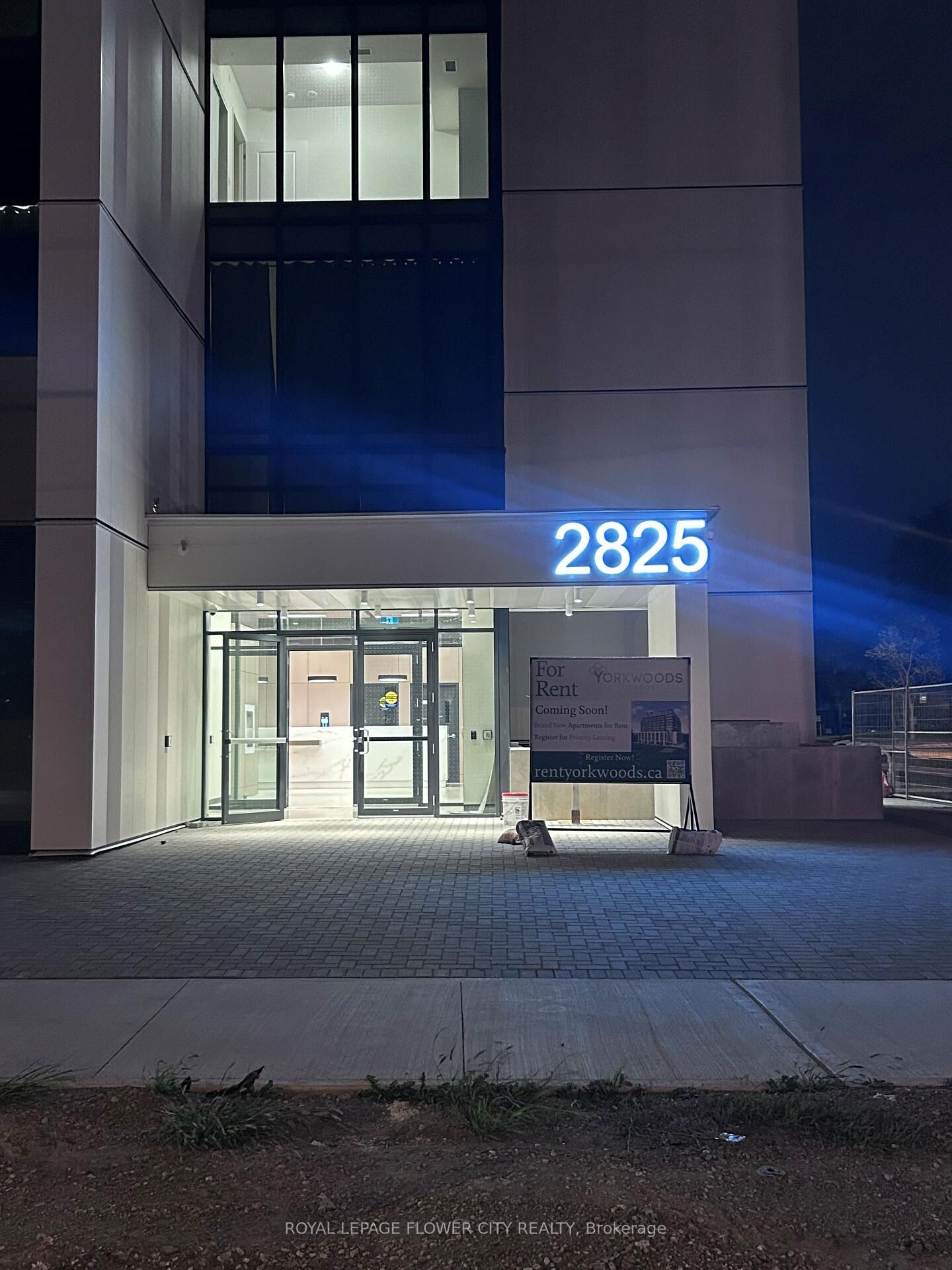 Property Photo:  2825 Jane Street 1006  ON M3N 2J5 