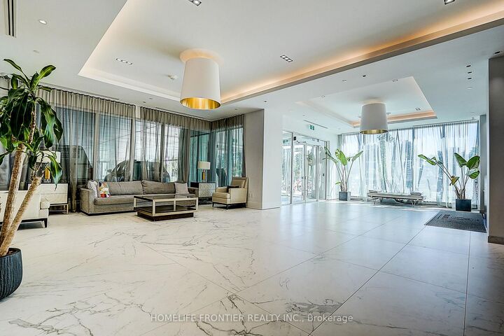Property Photo:  1928 Lakeshore Boulevard W 2005  ON M6S 0B1 