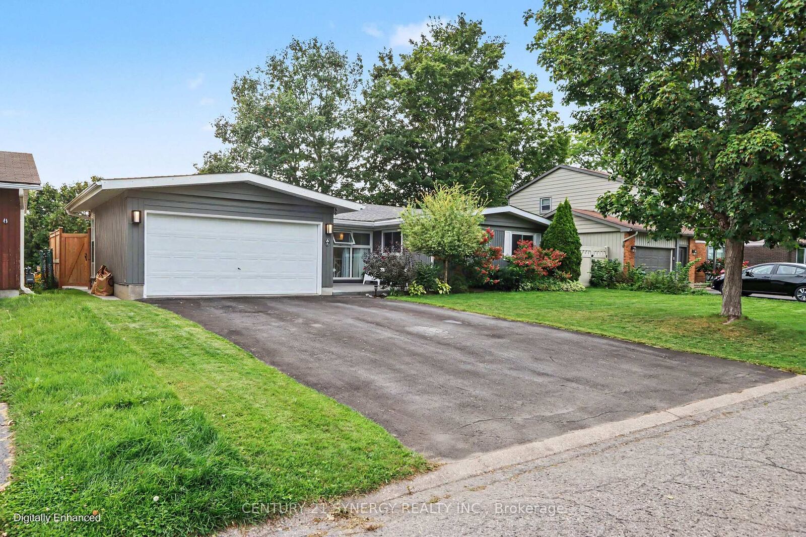 Property Photo: 16 Lentini Way ON K2G 3P9