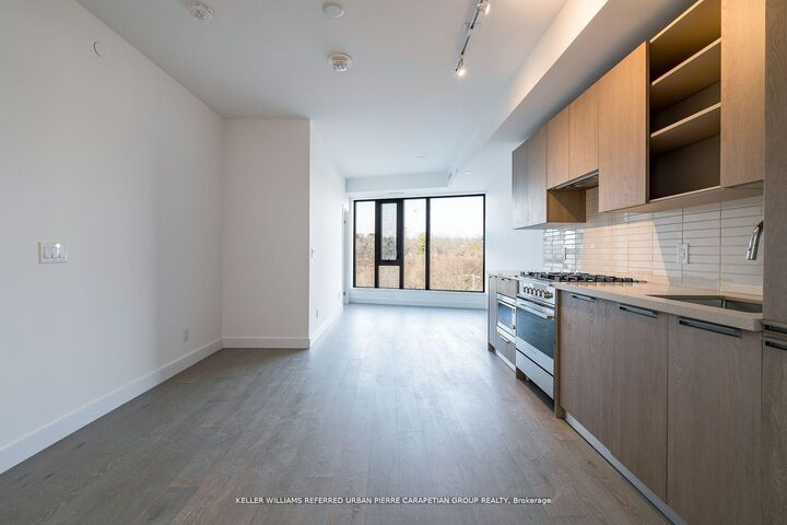 Property Photo:  160 Kingsway Crescent 509  ON M8X 0B5 