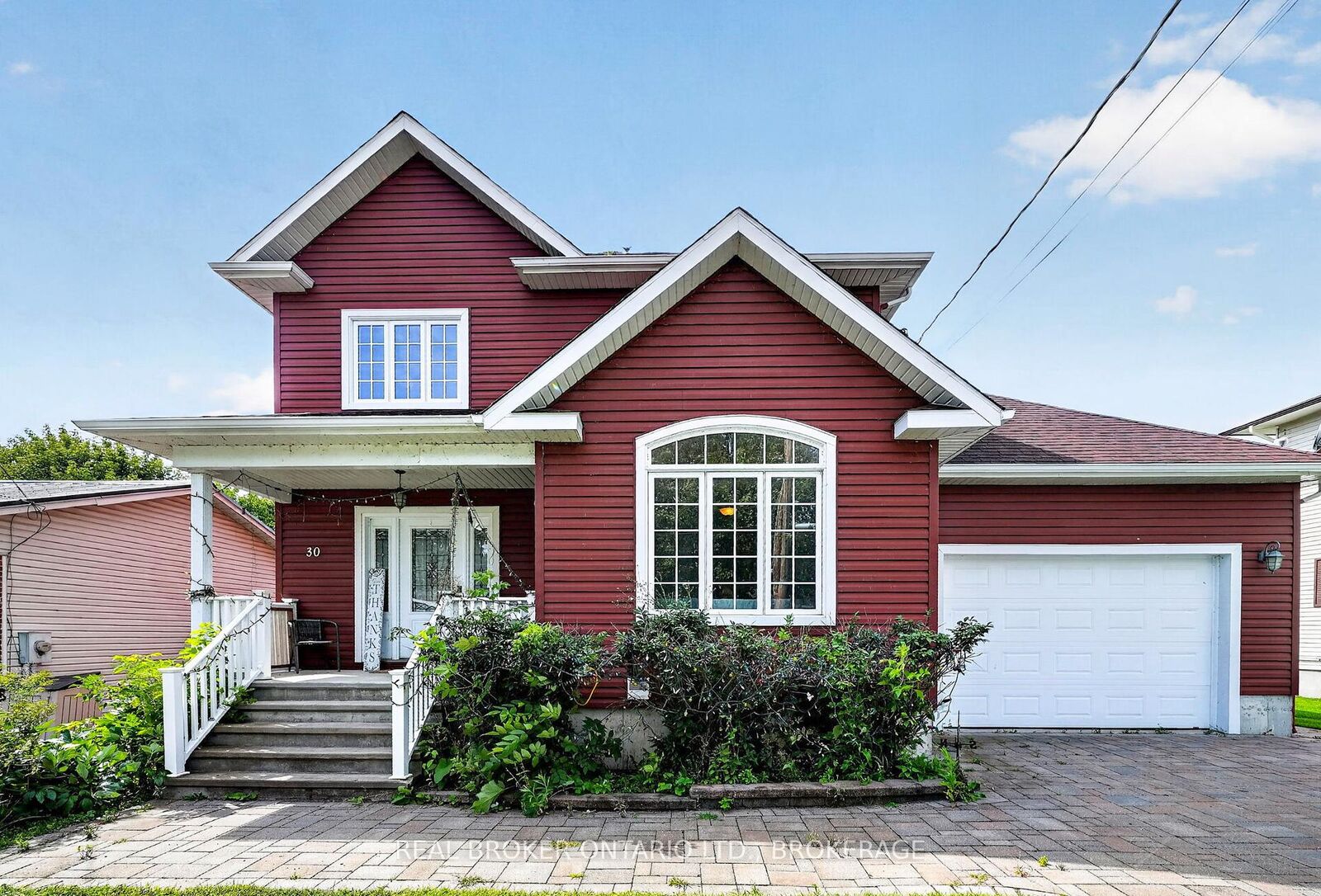 Property Photo:  30 High Street  ON K0C 1M0 