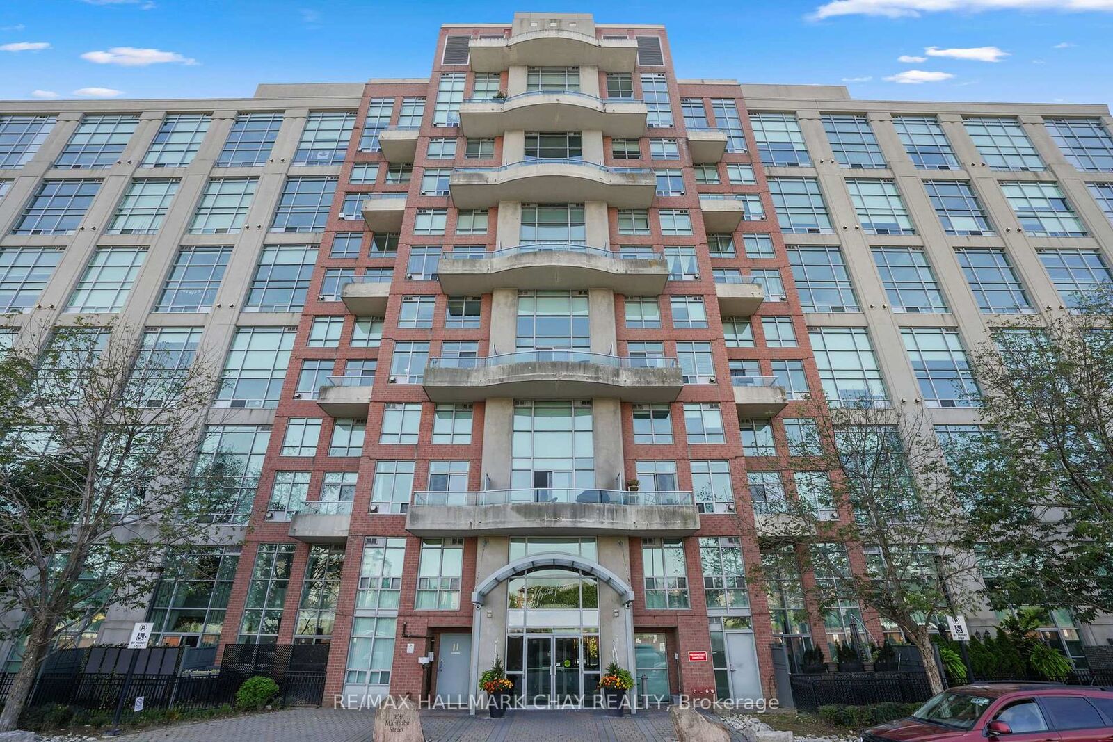 Property Photo:  200 Manitoba Street 307  ON M8Y 3Y9 