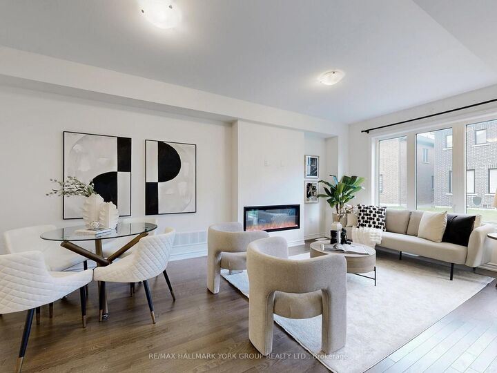 Property Photo:  42 Blick Crescent  ON L4G 4A6 