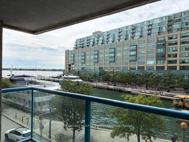 Property Photo:  77 Harbour Square 409  ON M3B 3N2 