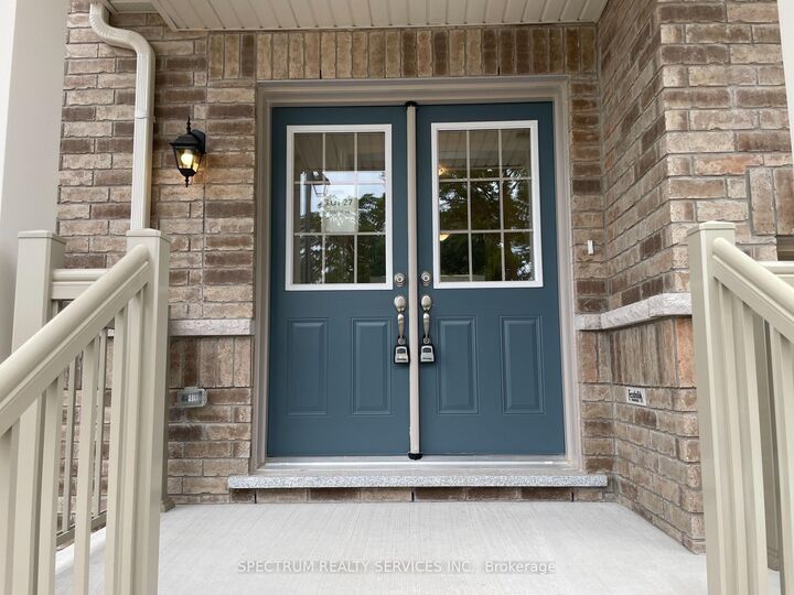 Property Photo:  3 Southern Avenue  ON N3L 0R4 