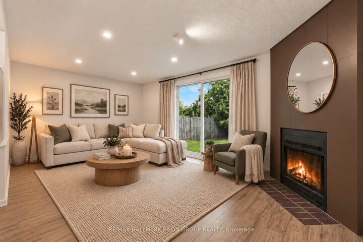 Property Photo:  382 Duval Lane  ON K1E 2K2 