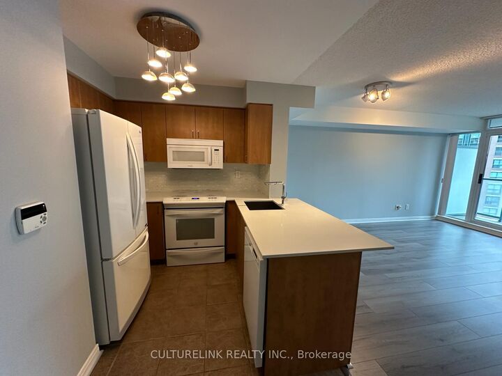 Property Photo:  5500 Yonge Street 1509  ON M2N 7L1 