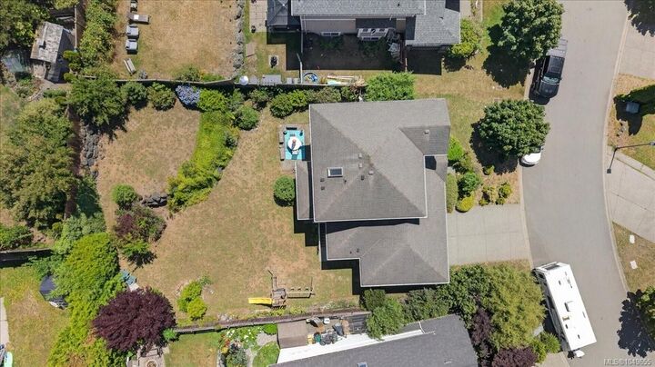 Property Photo: 6524 Stonewood Dr BC V9Z 0Y6