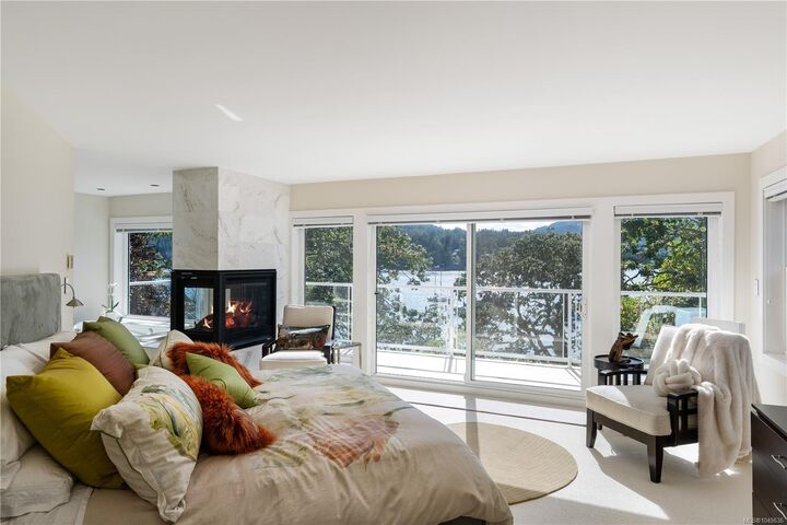 Property Photo: 7090 Brentwood Dr BC V8M 1B6