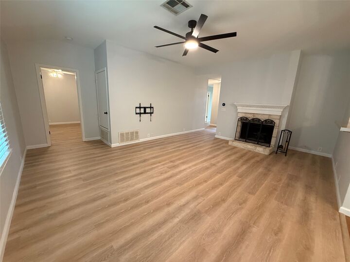 Property Photo:  2125 Kaiser Drive  TX 78748 