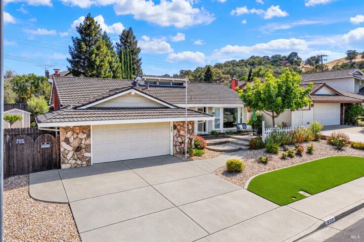 Property Photo:  470 Meadowview Drive  CA 95688 