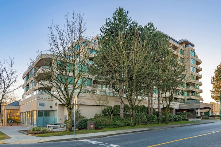 Property Photo:  4160 Albert Street 404  BC V5C 6K2 